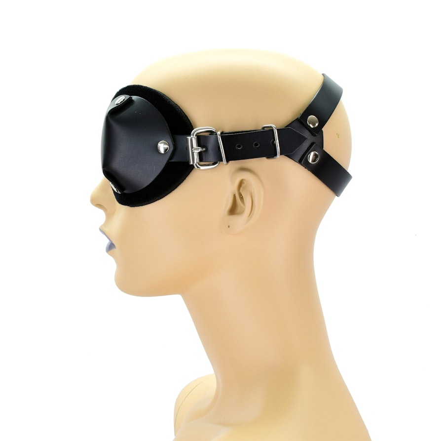 Deluxe Leather Bondage Blindfold by Axovus Image # 122205