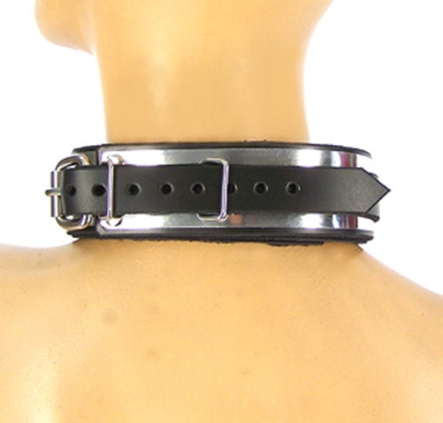 Lined Metal Band Bondage Collar Image # 122308