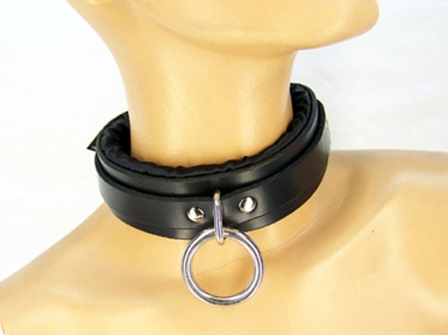 Locking Black Satin Padded Collar