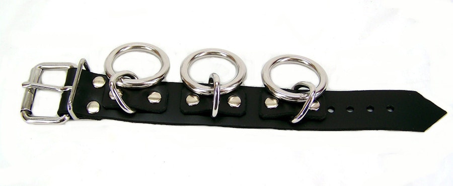 Triple Ring Leather Bondage Bracelet Image # 122451